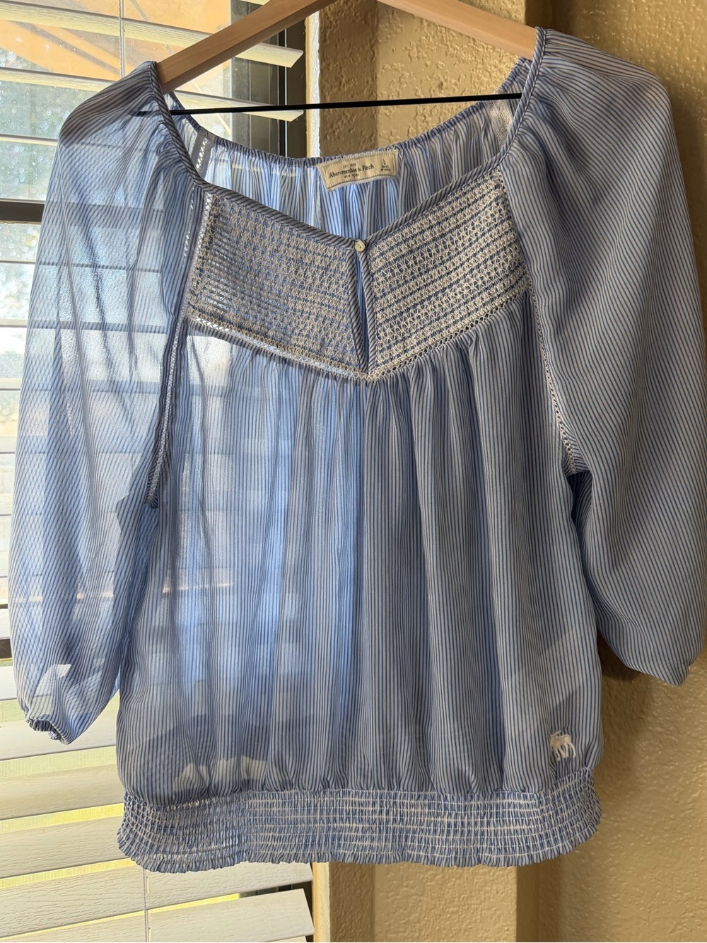 Abercrombie & Fitch Light Blue Peasant Blouse Size Large